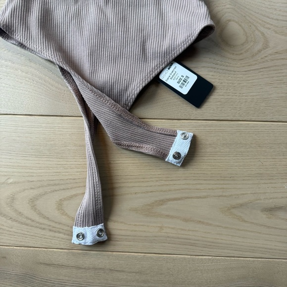 Elaine Snatched Bodysuit - Sand - Picture 7 of 7